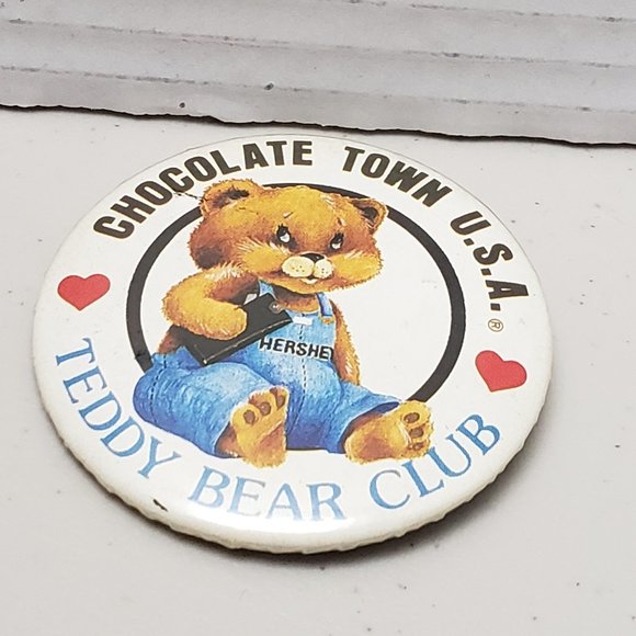 Hershey Chocolate Teddy Bear Club Pin - Picture 1 of 3